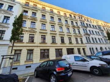 **GERÄUMIGE 2-RWG IN SUPER LAGE** TAGESLICHTBAD MIT WANNE, BALKON *WE 03 VH*,  Sebastian-Bach-Straße 30, 04109 Leipzig, Erdgeschosswohnung