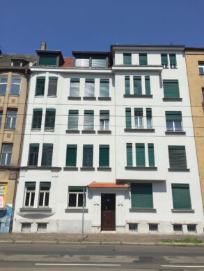 **HELLE BARRIEREFREIE 2-RWG *** EINBAUKÜCHE – FUßBODENHEIZUNG – AUFZUG **WE 04**,  Gorkistraße 58, 04347 Leipzig, Etagenwohnung